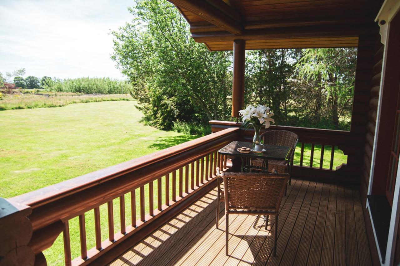 Tomatin - Luxury Two Bedroom Log Cabin With Hot Tub 버윅어폰트위드 외부 사진